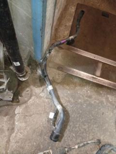 Заливная горловина топливного бака 77201-28240, 77201-28290 на Toyota Noah AZR60G 1AZ-FSE Фото 4