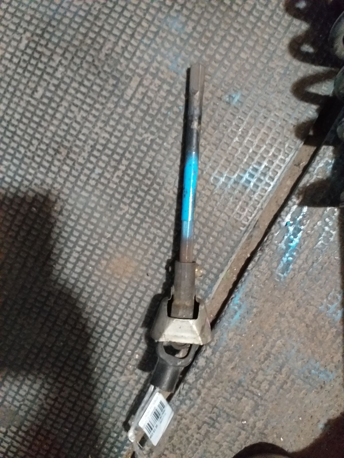 Рулевой карданчик 45206-51010 на Toyota Crown GS171 Фото 2 Рулевой карданчик 45206-51010 на Toyota Crown GS171 Фото 2