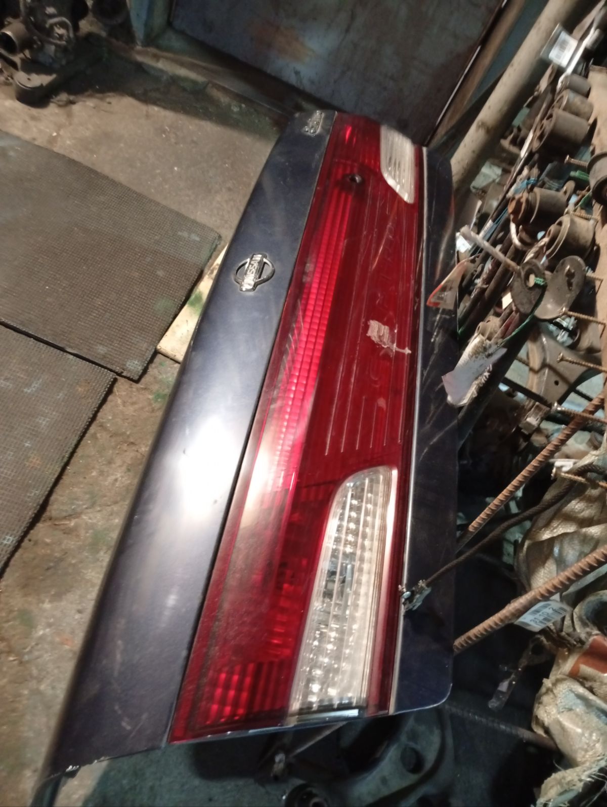 Крышка багажника 4785B 4785B,8430051U30 на Nissan Cefiro A32 Фото 16