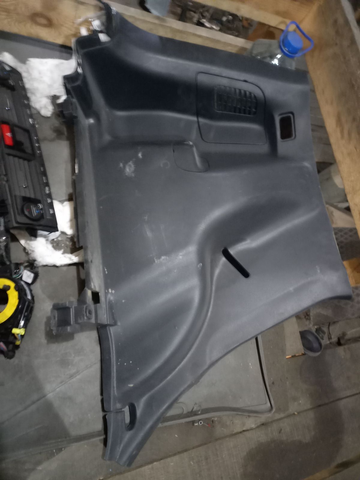 Обшивка багажника 84651-TF2-ZZ-20 на Honda Fit GE6 Фото 6