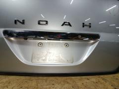 Дверь задняя на Toyota Noah AZR65G Фото 8