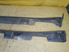 Порог кузова пластиковый ( обвес ) на Toyota Noah AZR65G Фото 10