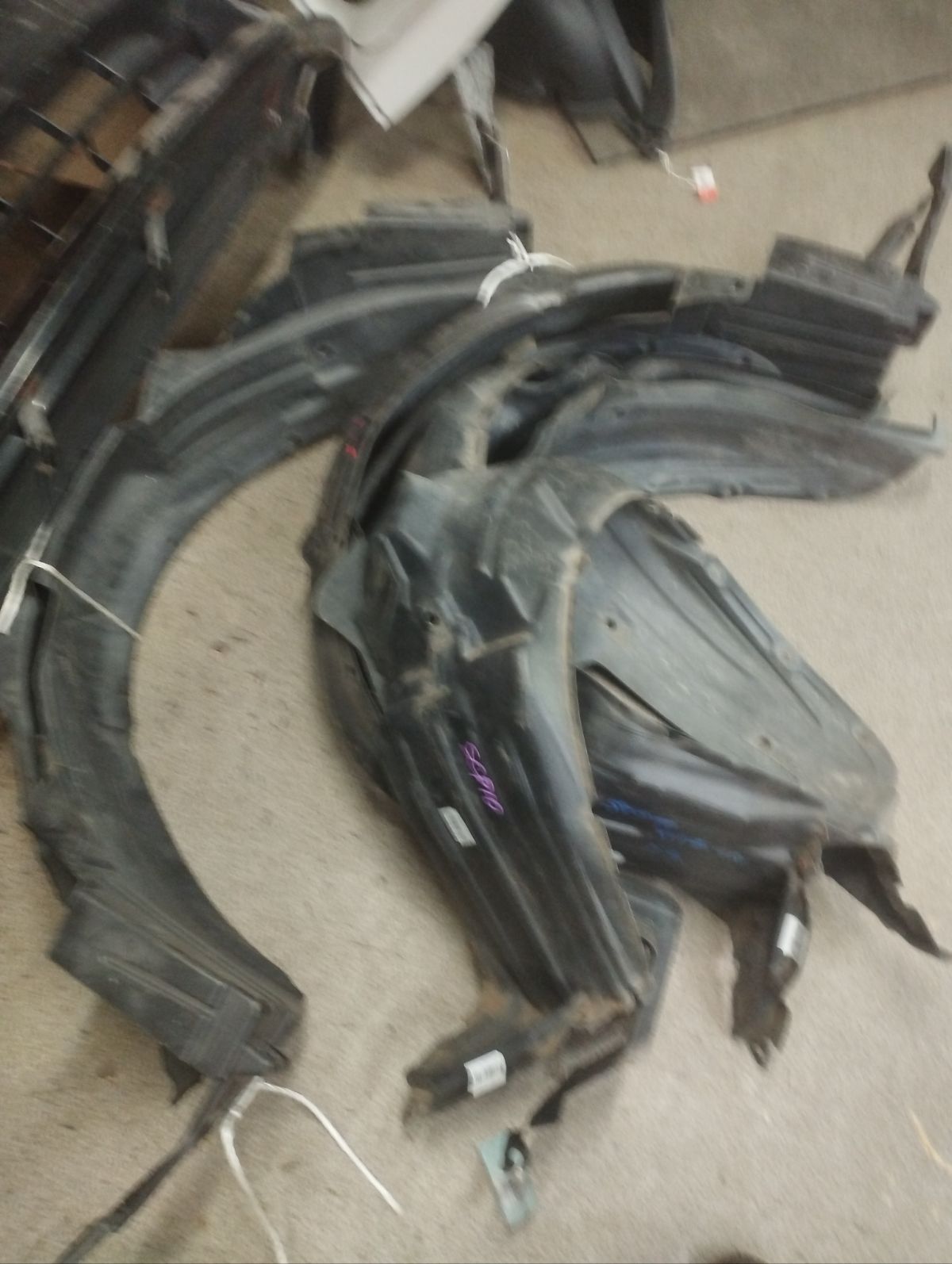 Подкрылок 53876-52010, 212317, 53876-52011, 53876-52012, 8103FL1, 8109387, 8400-262, 915.TY11136L, 915.TY11137L, PTY11123AL, PTY11167AL, RR-53876-52010, S0218, ST-TYA1-016L-2, ST-TYV1-016L-2, ST-TYV1-016L-A2, TG-TYV1-016L-2, TG-TYV1-016L-A2, TO013061FL, TO303061FL, TY11122AL, TY11123AL, TY11167AL, TY301016L-0L00, TY301016L1L00, TY3203604, TYV1-016L-A2, TYYAS99300L на Toyota Vitz SCP10 1SZ-FE Фото 3