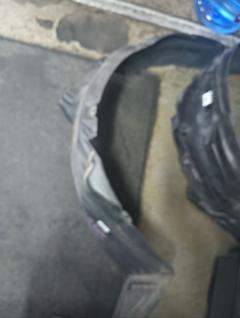 Подкрылок MR488991, MN150111 на Mitsubishi Colt Plus Z24W 4A91 Фото 3