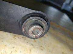Рычаг на Honda Stream RN6 R18A Фото 2