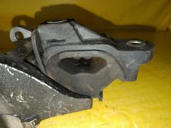 Подушка двигателя 50810-SCD-003 на Honda Fit GD2 L13A Фото 3