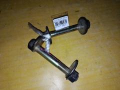Болт эксцентриковый на Nissan Vanette SK82VN F8 54428HC050  MQ902172  S08334430  S08334430A  S08334430B, Переднее расположение
