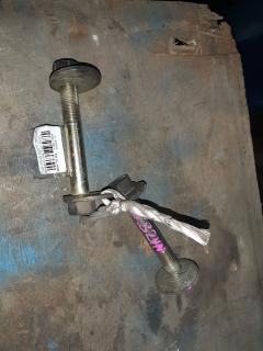 Болт эксцентриковый 54428HC050, MQ902172, S08334430, S08334430A, S08334430B на Nissan Vanette SK82VN F8 Фото 4