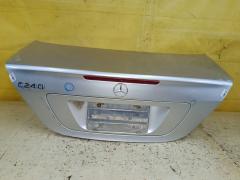 Крышка багажника на Mercedes-Benz C-Class W203