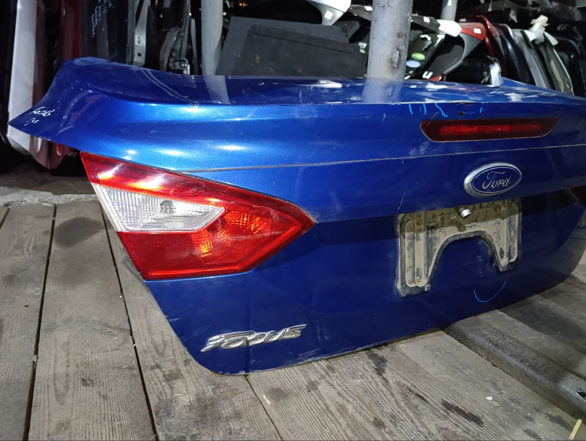 Крышка багажника на Ford Focus Iii Фото 15