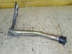 Заливная горловина топливного бака на Toyota Camry ACV30 1AZ-FE 77201-33210  77201-33220