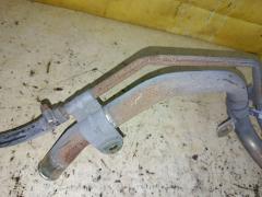 Заливная горловина топливного бака 77201-33210, 77201-33220 на Toyota Camry ACV30 1AZ-FE Фото 2