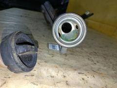 Заливная горловина топливного бака 77201-33210, 77201-33220 на Toyota Camry ACV30 1AZ-FE Фото 4