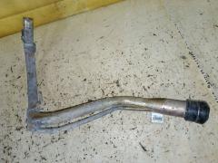 Заливная горловина топливного бака на Toyota Camry ACV30 1AZ-FE 77201-33210  77201-33220