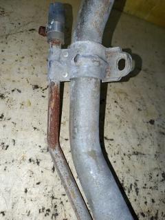 Заливная горловина топливного бака 77201-33210, 77201-33220 на Toyota Camry ACV30 1AZ-FE Фото 3