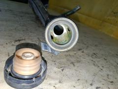 Заливная горловина топливного бака 77201-33210, 77201-33220 на Toyota Camry ACV30 1AZ-FE Фото 4