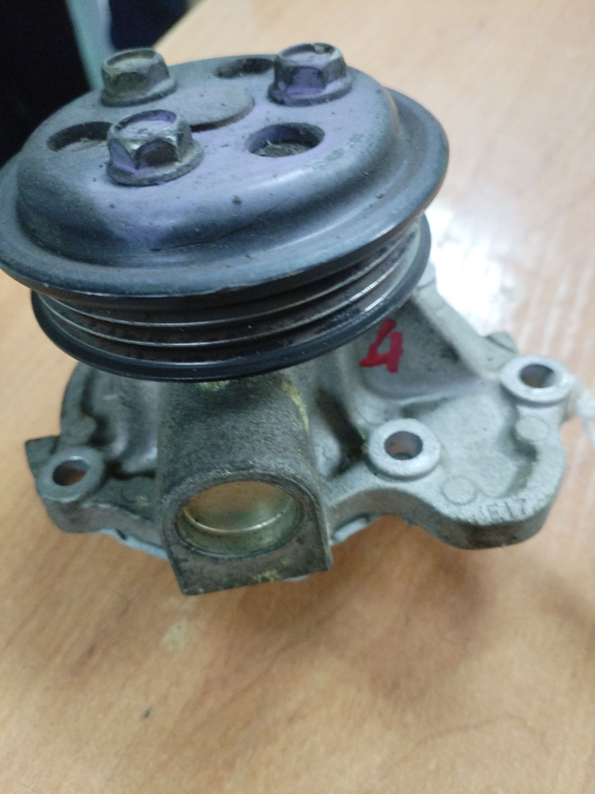 Помпа 21010AX000 на Nissan March BK12 CR14DE Фото 4