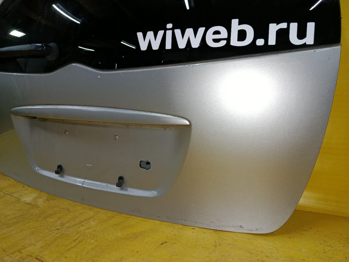 Дверь задняя на Mitsubishi Grandis NA4W Фото 9