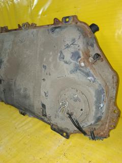 Бак топливный на Toyota Noah AZR65G 1AZ-FSE Фото 2