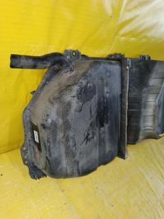 Бак топливный на Toyota Noah AZR65G 1AZ-FSE Фото 7