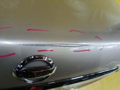 Крышка багажника на Nissan Bluebird Sylphy QNG10 Фото 6