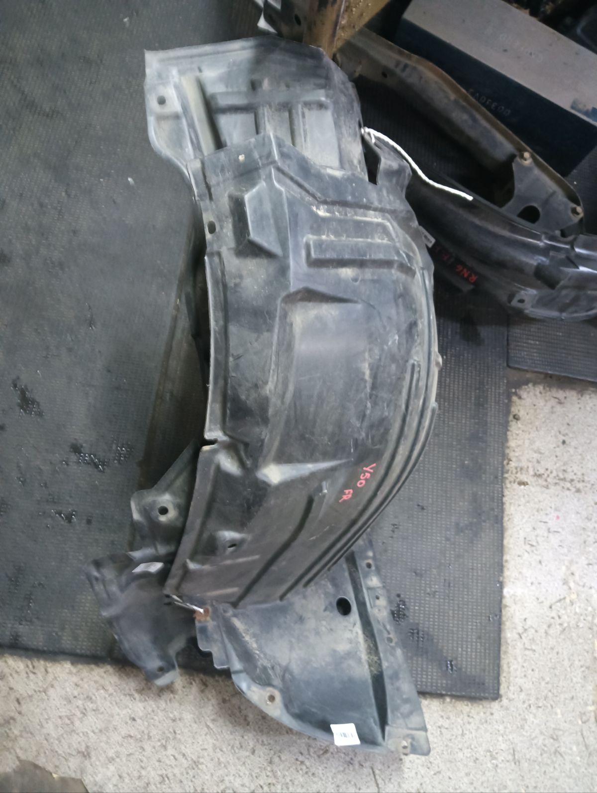 Подкрылок 63844-EG000 на Nissan Fuga Y50 VQ25DE Фото 5