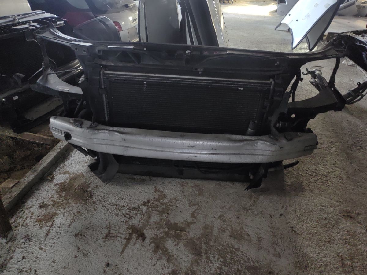 Телевизор 8E0805594E на Audi A4 8E BWE Фото 13