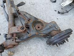 Балка подвески на Mitsubishi Chariot Grandis N84W 4G64 Фото 2