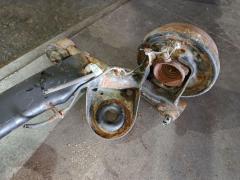 Балка подвески на Toyota Noah AZR65G 1AZ-FSE Фото 3