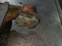 Балка подвески на Toyota Noah AZR65G 1AZ-FSE Фото 7