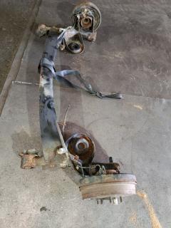 Балка подвески на Toyota Noah AZR65G 1AZ-FSE Фото 9