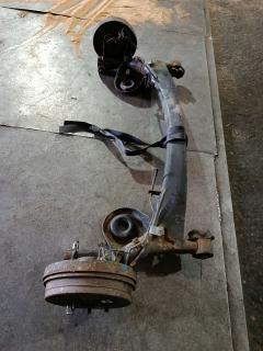 Балка подвески на Toyota Noah AZR65G 1AZ-FSE Фото 10