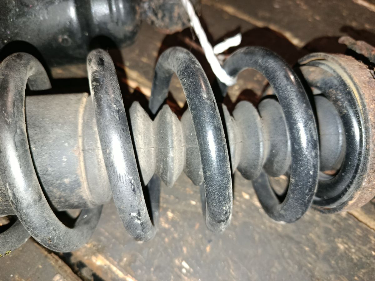 Стойка амортизатора на Subaru Outback BR9 EJ253 Фото 8