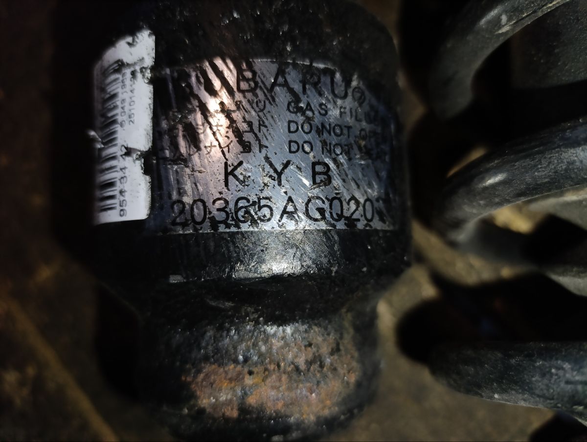 Стойка амортизатора на Subaru Outback BR9 EJ253 Фото 14