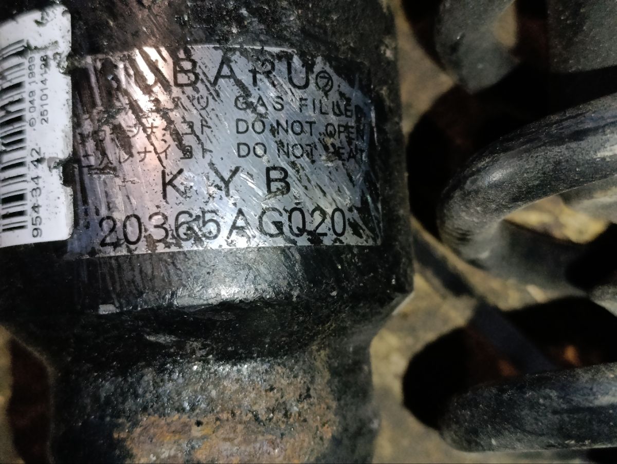 Стойка амортизатора на Subaru Outback BR9 EJ253 Фото 15