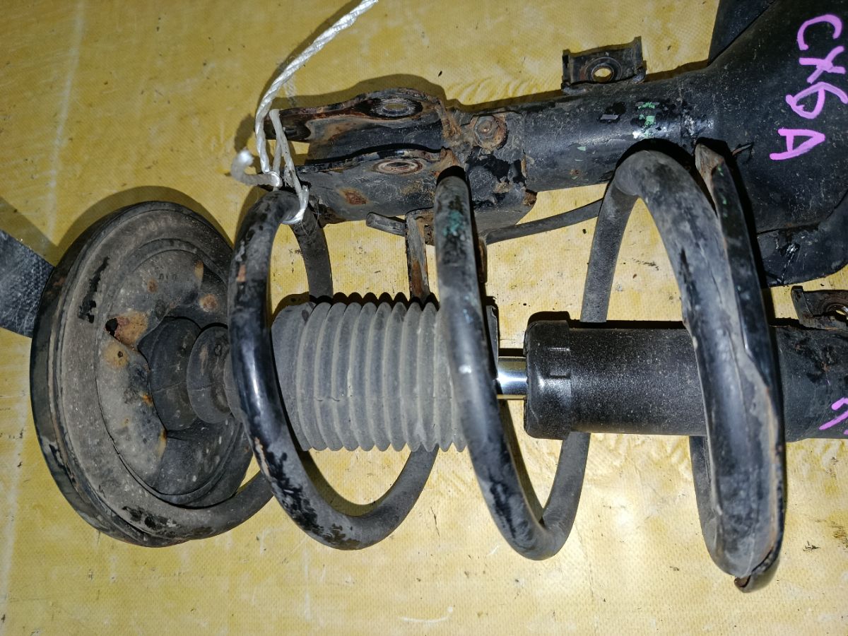 Стойка амортизатора на Mitsubishi Galant Fortis CX6A 4J10 Фото 4