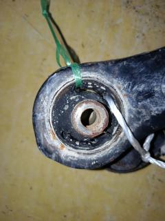 Рычаг на Mitsubishi Grandis NA4W 4G69 Фото 2