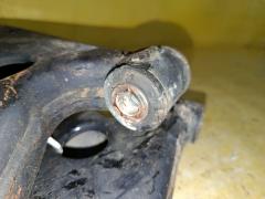 Рычаг на Mitsubishi Grandis NA4W 4G69 Фото 7