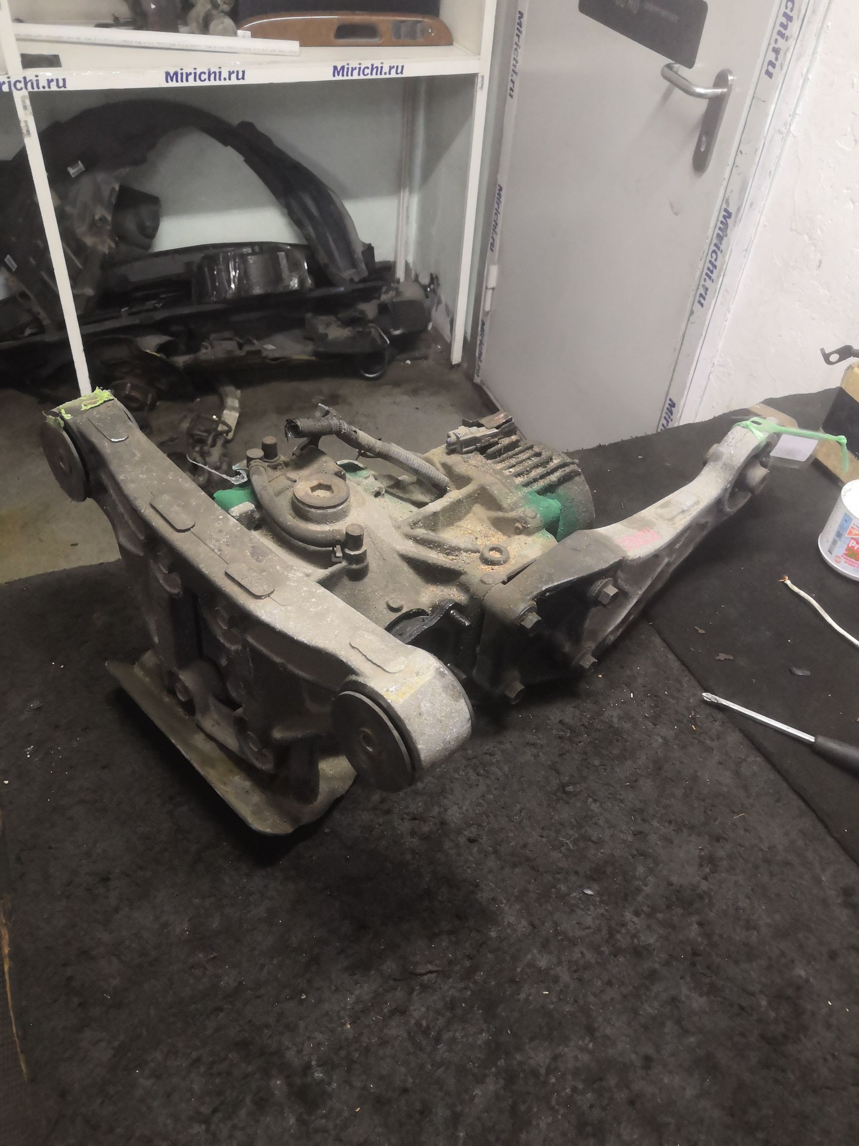 Редуктор 41110-44020, 41110-44021 на Toyota Noah AZR65G 1AZ-FSE Фото 14