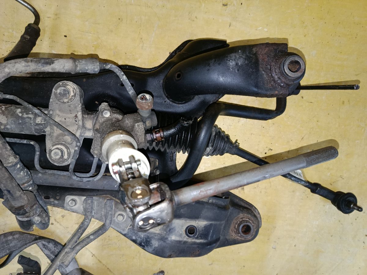 Балка под ДВС на Mitsubishi Grandis NA4W 4G69 Фото 5