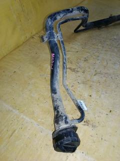 Заливная горловина топливного бака на Mitsubishi Grandis NA4W 4G69 Фото 3