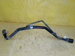 Заливная горловина топливного бака на Toyota Noah AZR65G 1AZ-FSE 77201-28240  77201-28290