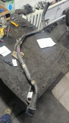 Заливная горловина топливного бака 77201-28240, 77201-28290 на Toyota Noah AZR65G 1AZ-FSE Фото 5