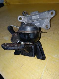 Подушка двигателя на Mitsubishi Grandis NA4W 4G69 Фото 4