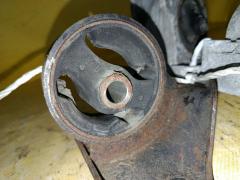 Подушка двигателя на Mitsubishi Chariot Grandis N84W 4G64 Фото 3