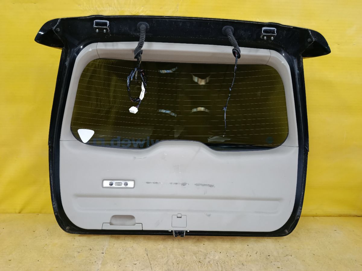 Дверь задняя на Mitsubishi Grandis NA4W Фото 7