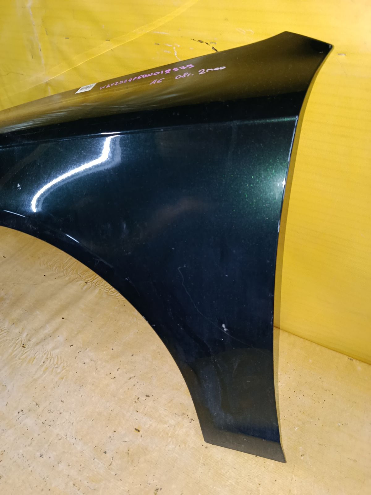 Крыло переднее на Audi A6 4F Фото 2