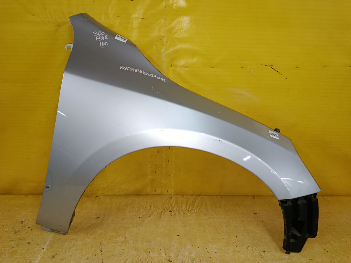 Крыло переднее на Volvo S60 FS B4164T Фото 1