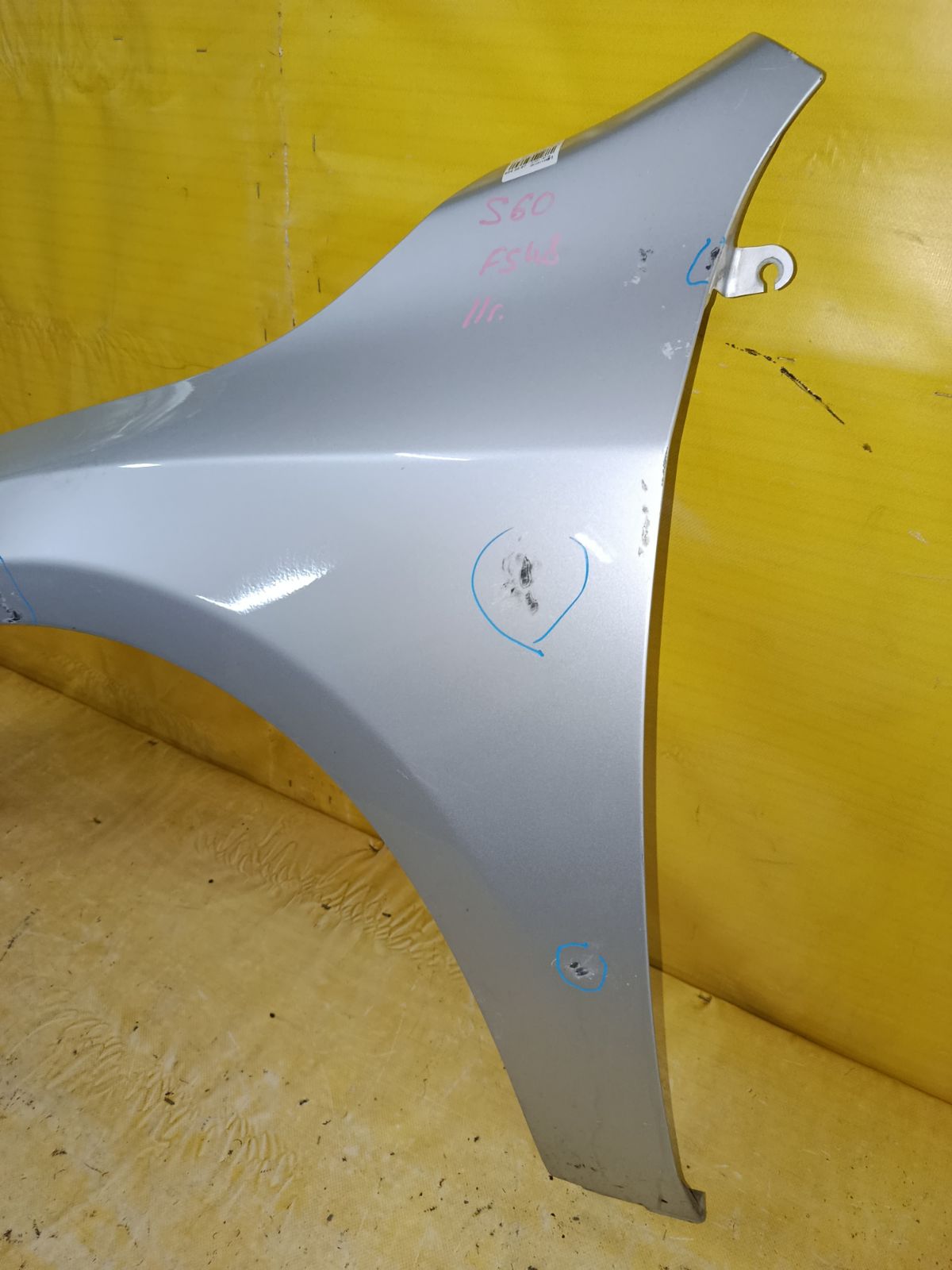 Крыло переднее на Volvo S60 FS Фото 2