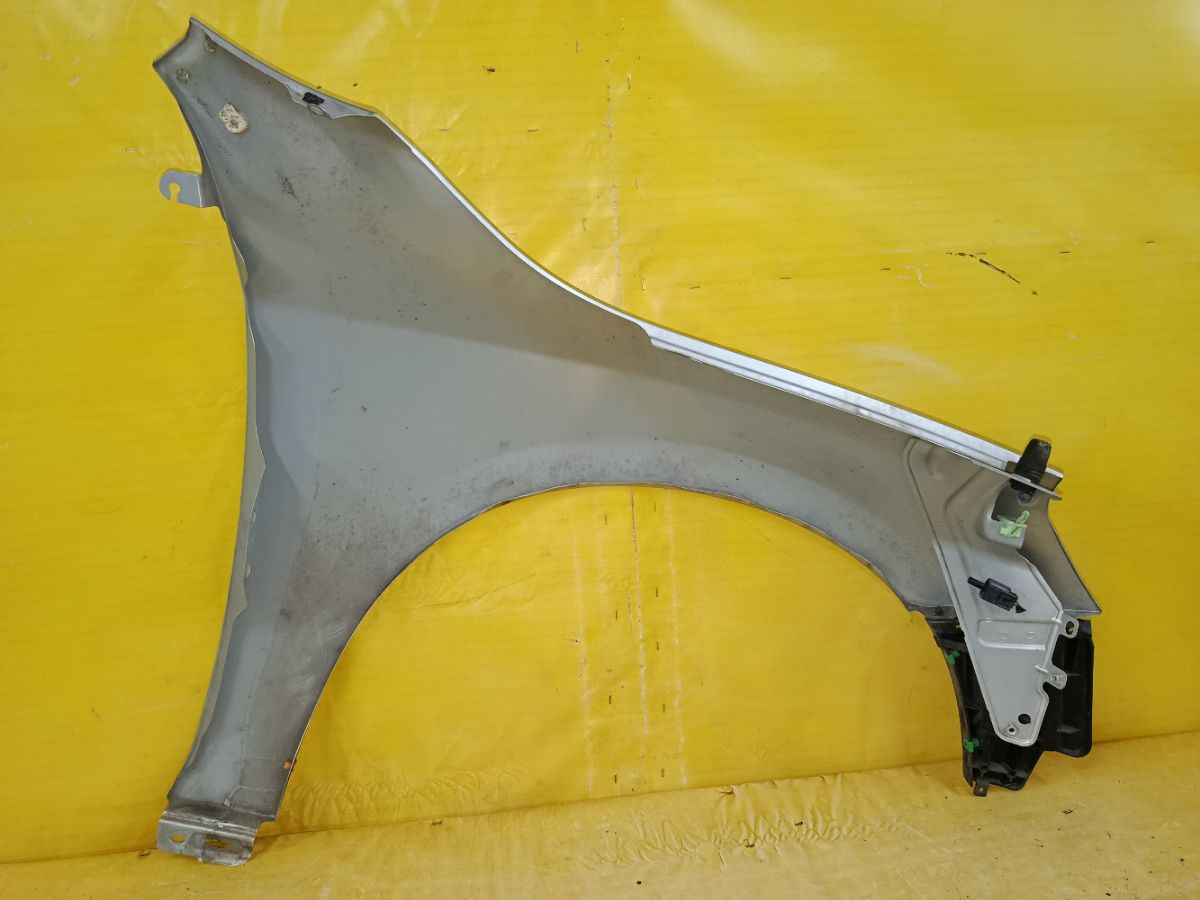 Крыло переднее на Volvo S60 FS Фото 9